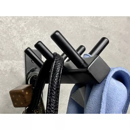 Wieszak loftowy na ubrania – ręczna robota | Rzemieslnik-Metalu.pl